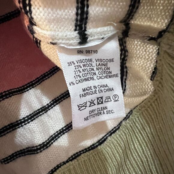 Whoopi Goldberg Hark the Herald Angels Sing Ugly Christmas Sweater - Picture 11 of 11